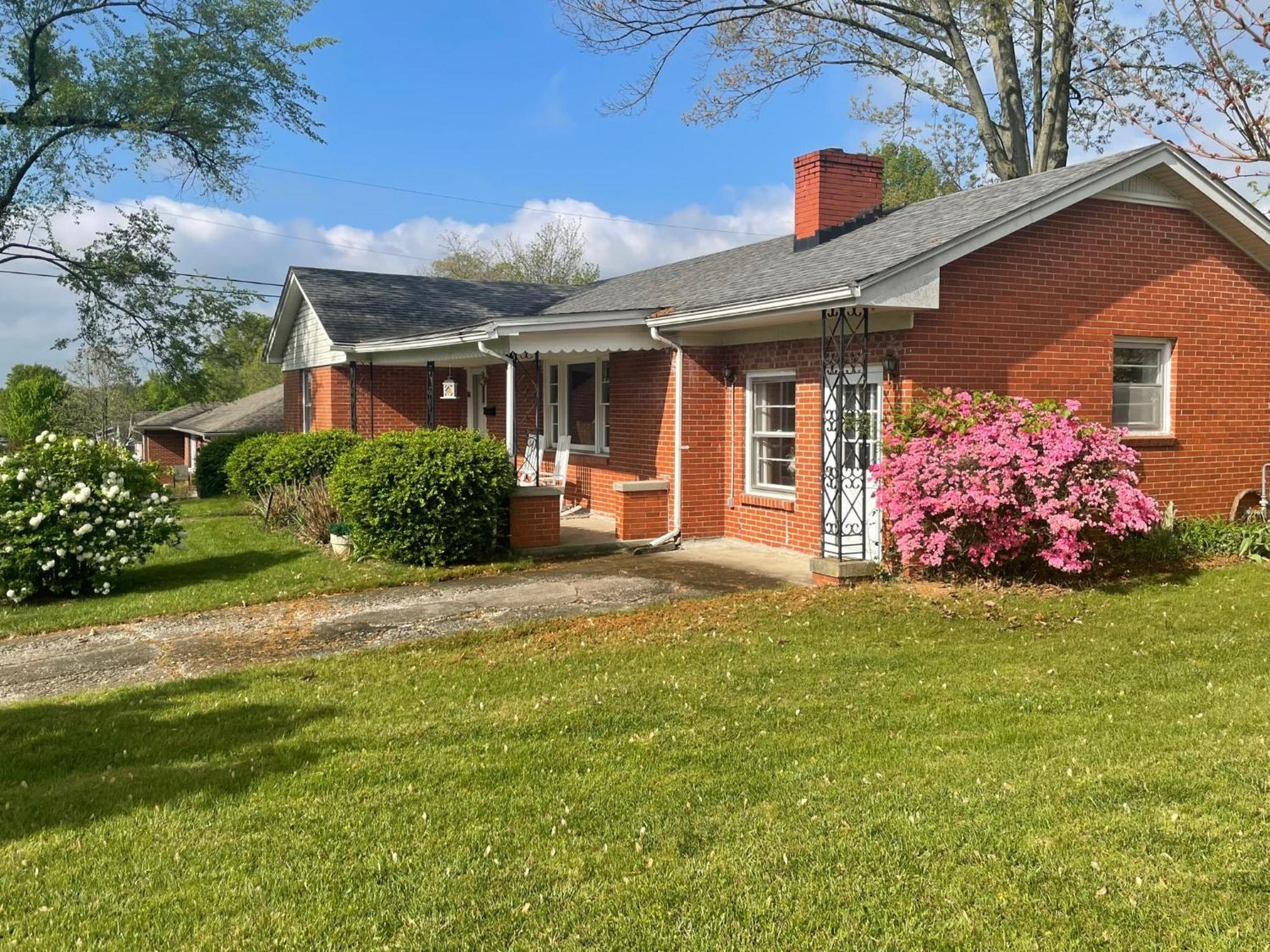 The Bourbon & Horse Country Epicenter Villa Frankfort Exterior photo